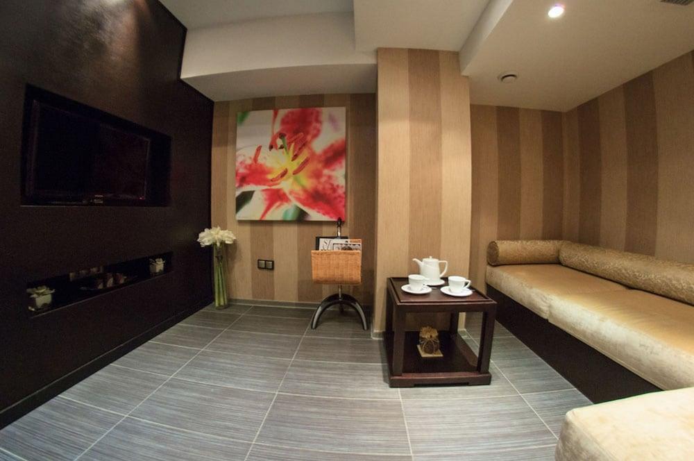Donatello Boutique Hotel Almaty Exteriér fotografie