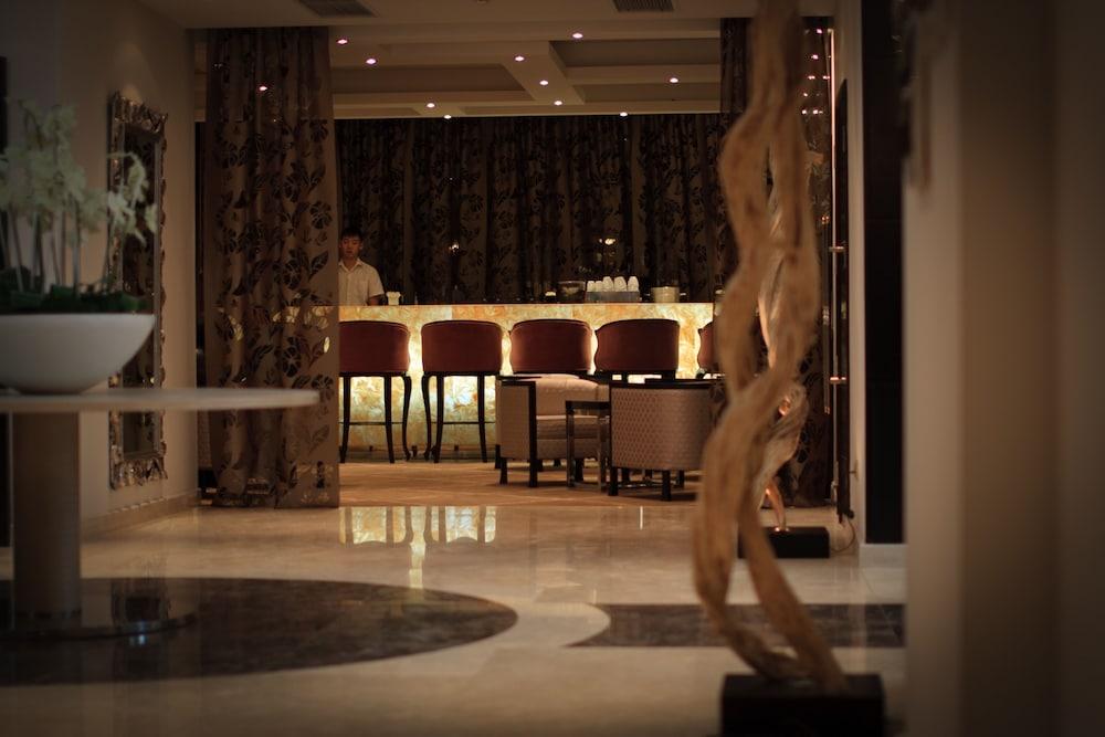 Donatello Boutique Hotel Almaty Exteriér fotografie