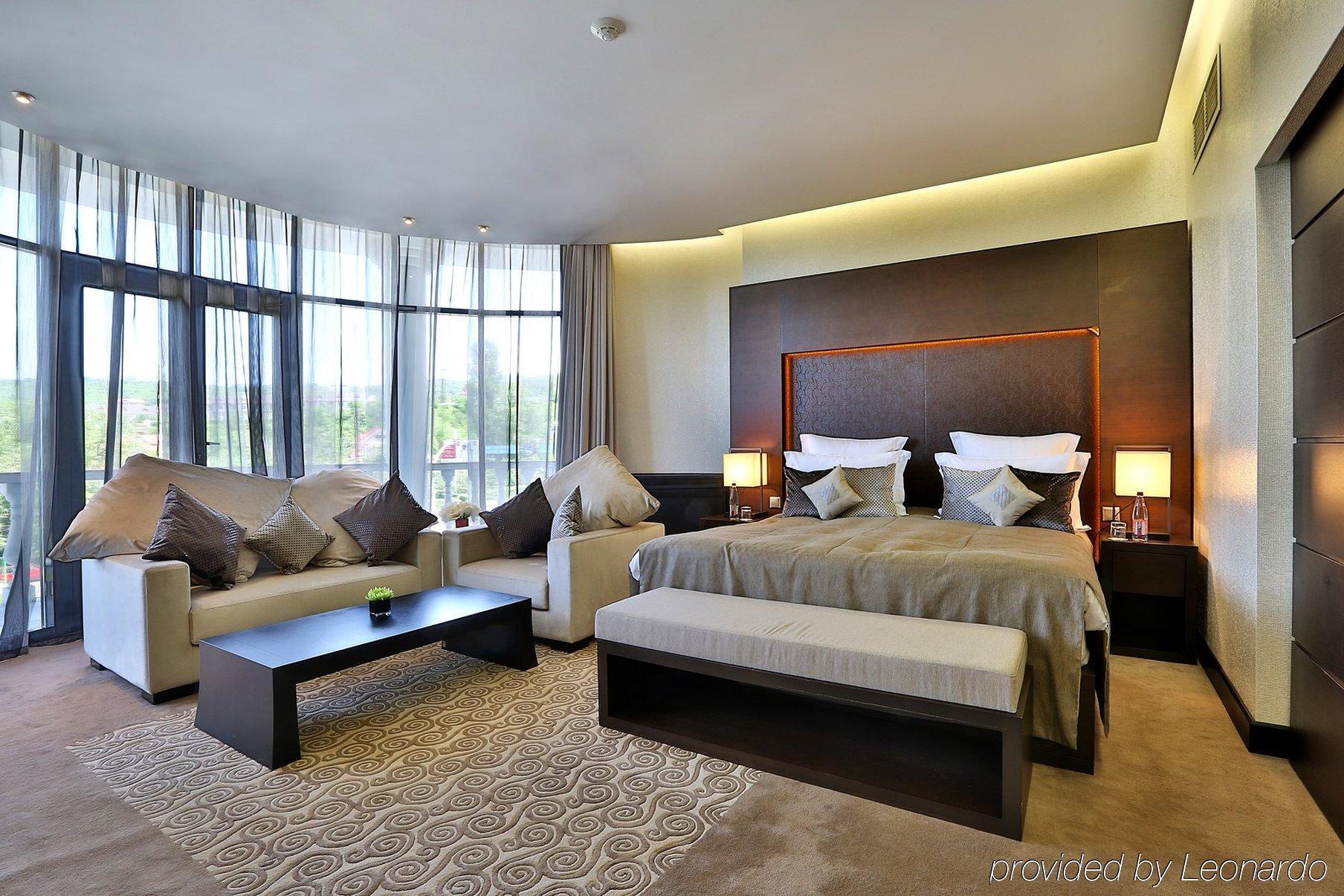 Donatello Boutique Hotel Almaty Exteriér fotografie
