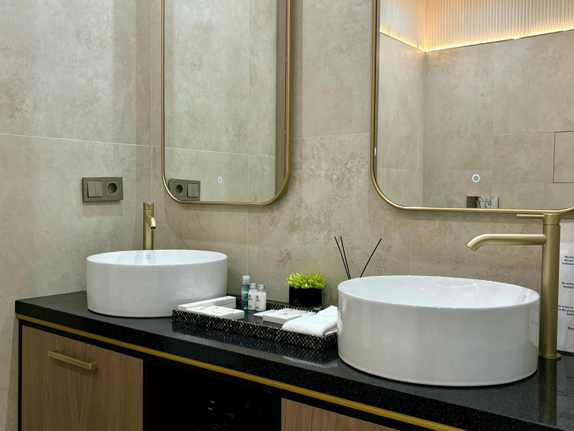 Donatello Boutique Hotel Almaty Exteriér fotografie